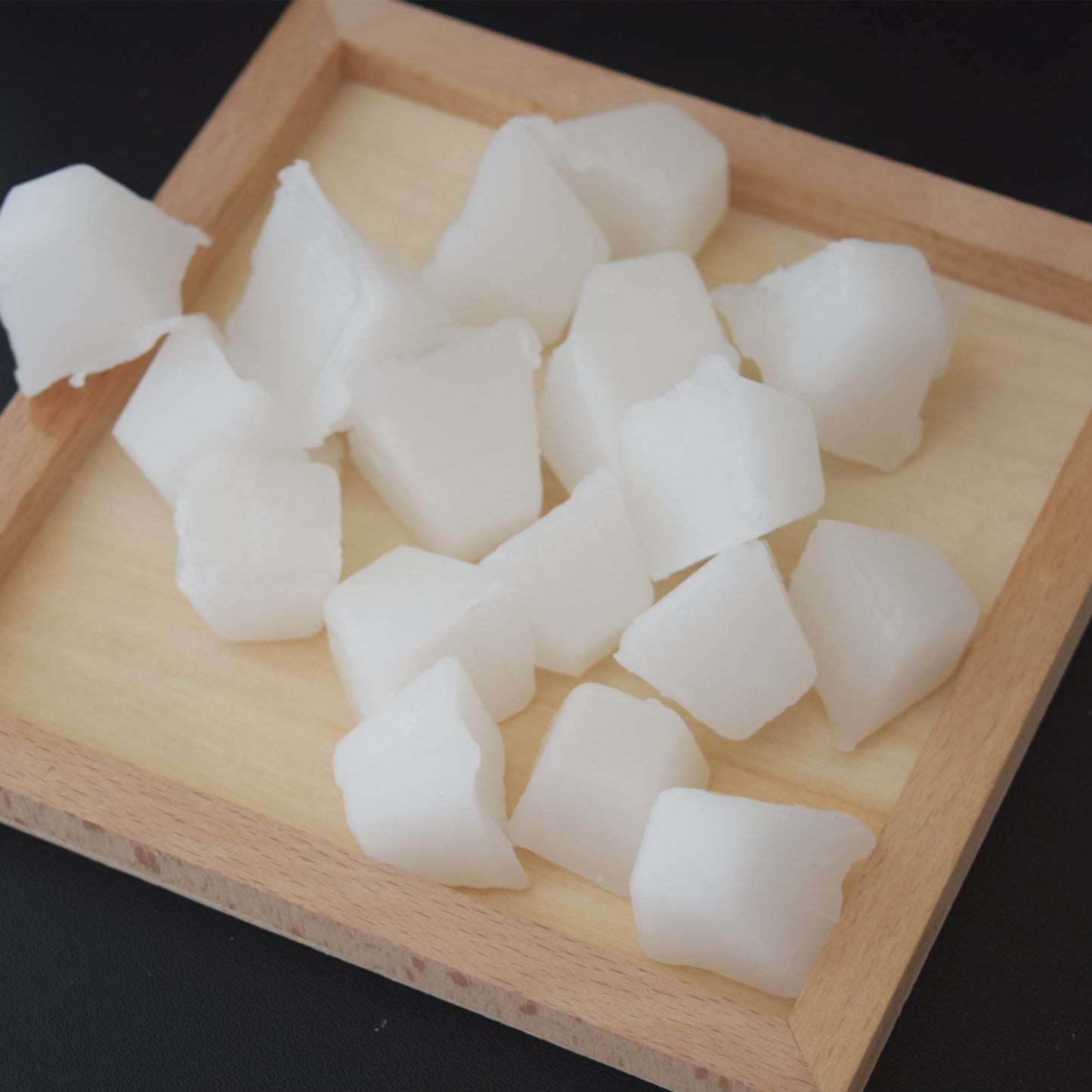 Soft Microcrystalline Wax | Versatile Wax for Candles, Cosmetics, and Industrial Applications(U))