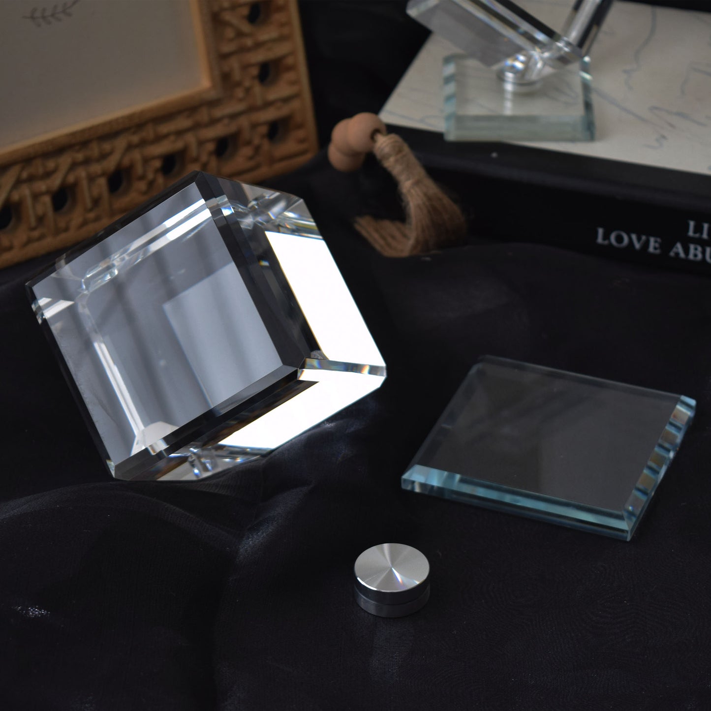 Rotating Crystal Cube — A Personalized Keepsake for Every Special Moment