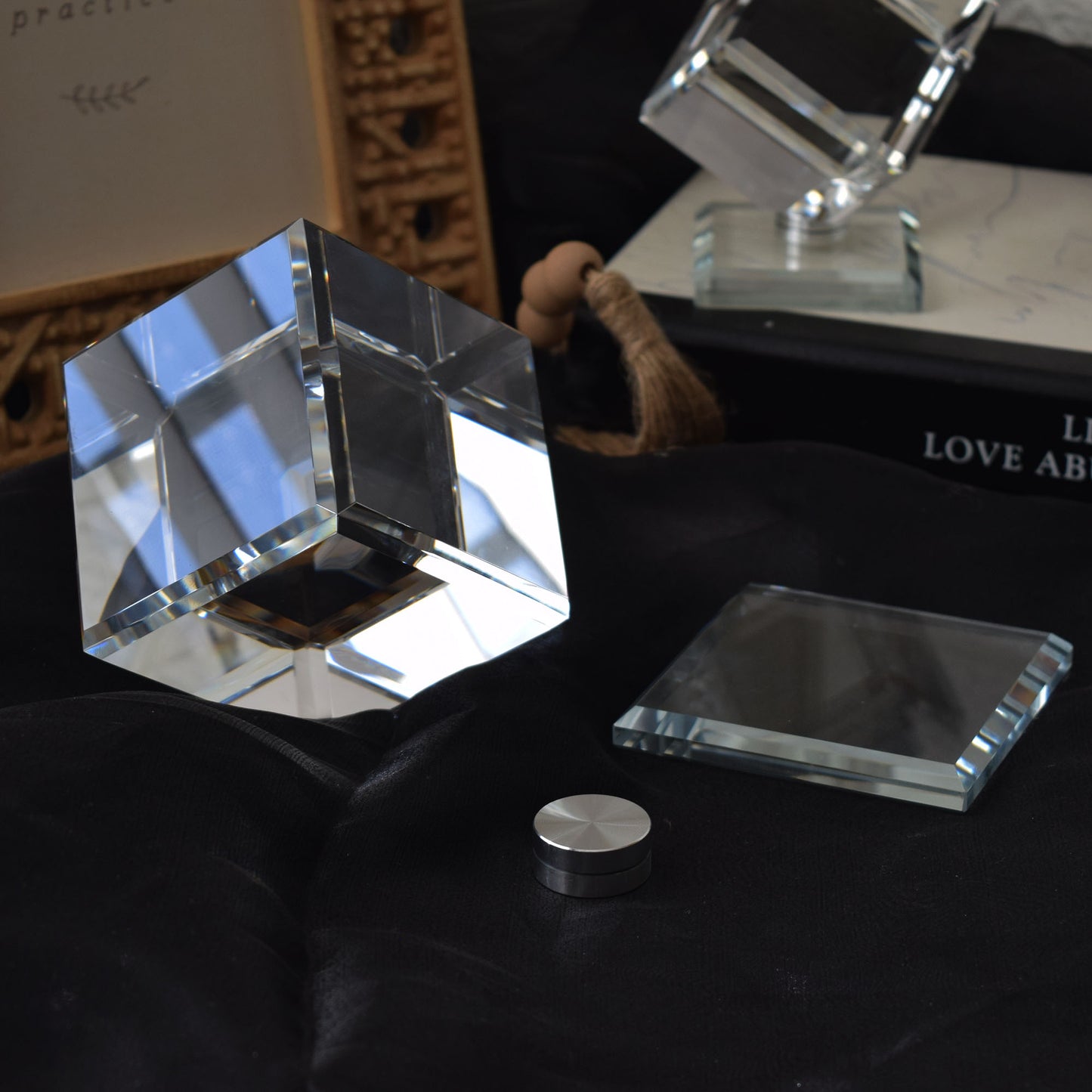 Rotating Crystal Cube — A Personalized Keepsake for Every Special Moment