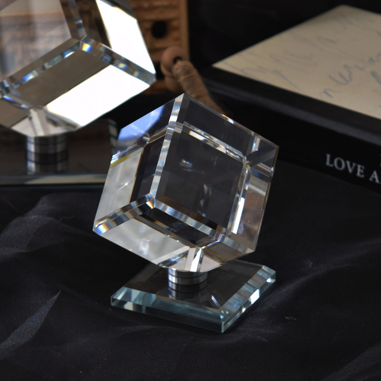 Rotating Crystal Cube — A Personalized Keepsake for Every Special Moment