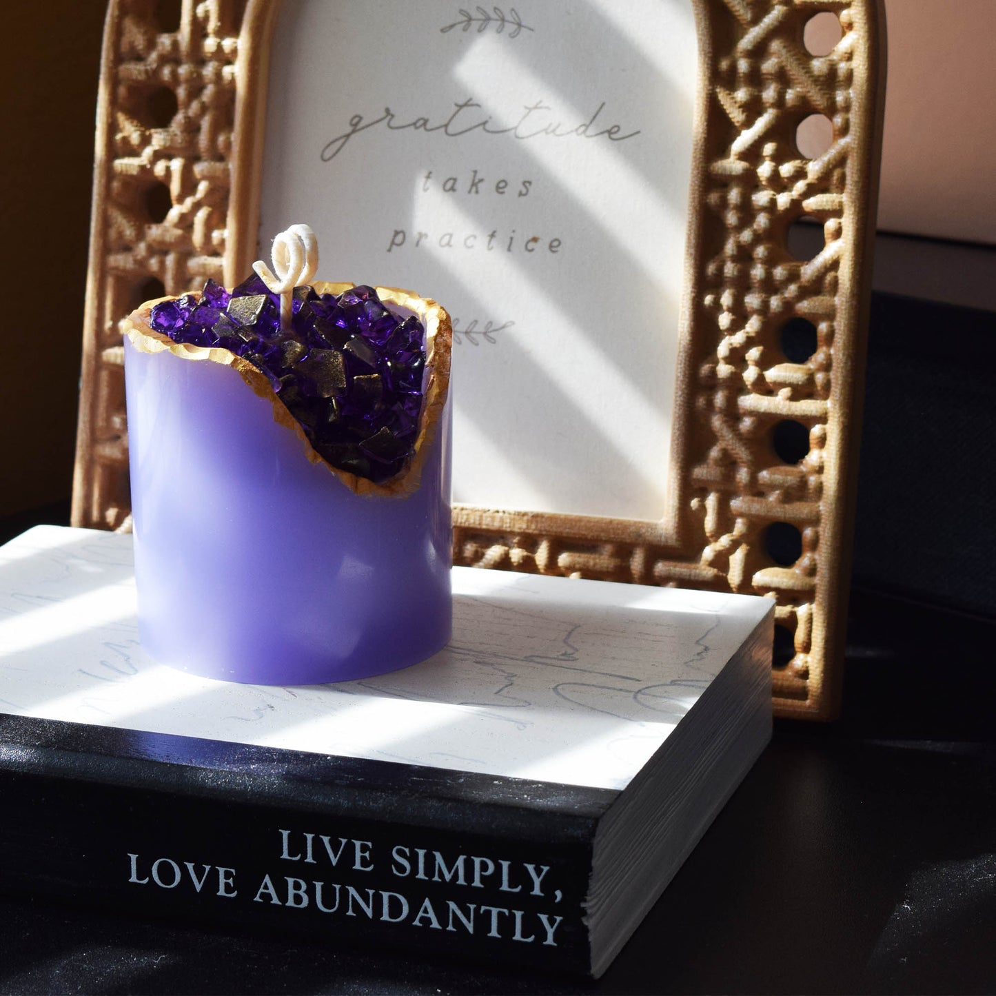 Halloween Amethyst Geode Candle – Crystal Soy Wax Candle for Spooky Self-Care Gift