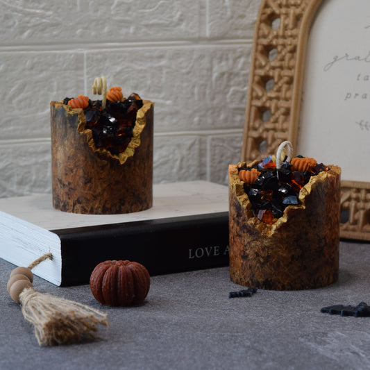Halloween Geode Candle – Black & Orange Crystal Candle, Witchy Magic Gemstone Decor, Spooky Fall Candle Gift, Handmade Crystal Geode