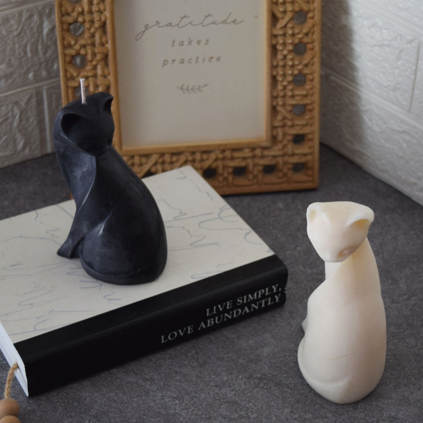 Black Cat Candle | Palm Wax Candle | Witchy Home Decor | Halloween Black Cat Gift | Minimalist Cat Sculpture Candle